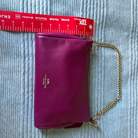 Coach / Bag Raspberry Pink w/Gold Chain & detachable Crossbody Strap - Picture 8 of 12